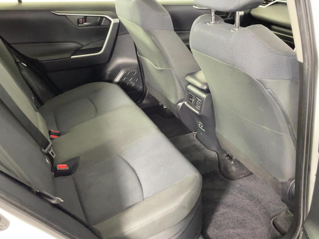 Photo '20' of Toyota Rav4