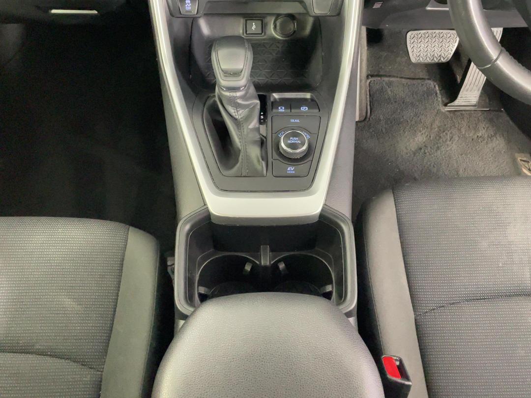 Photo '18' of Toyota Rav4