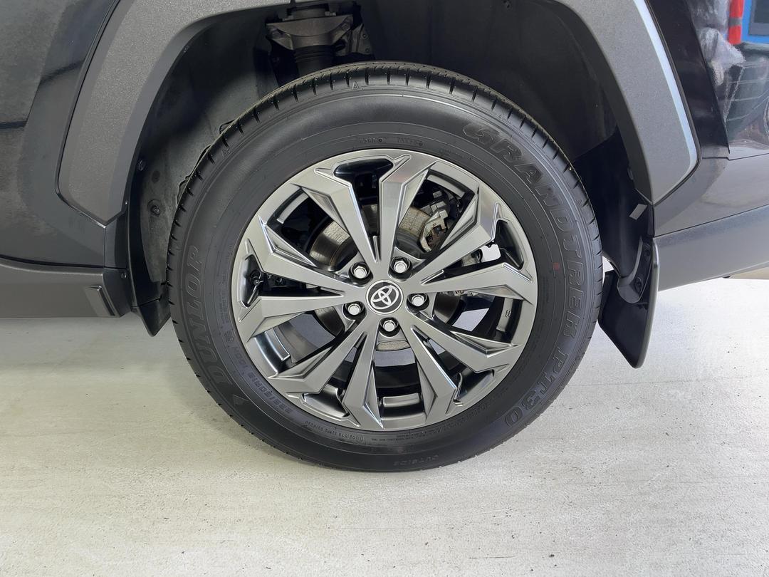 Photo '11' of Toyota Rav4