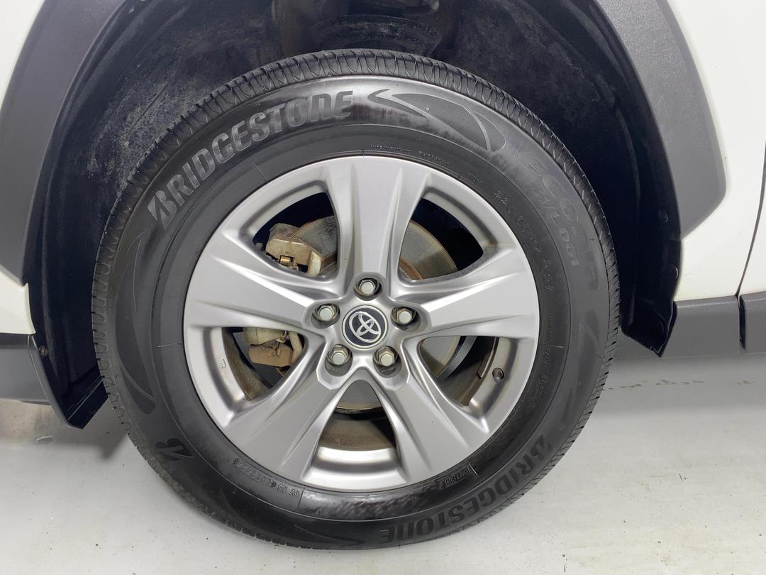 Photo '10' of Toyota Rav4
