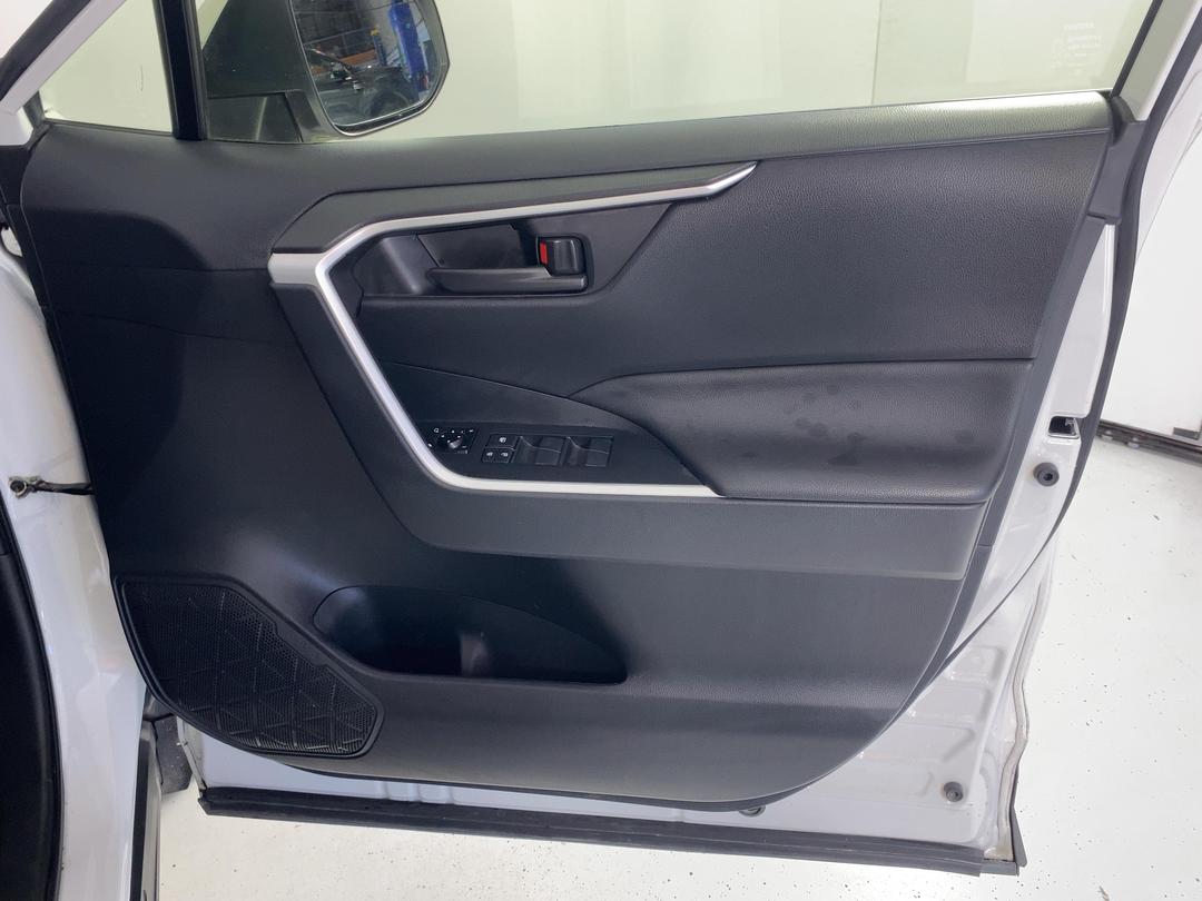 Photo '15' of Toyota Rav4