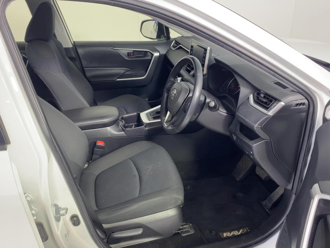 Photo '16' of Toyota Rav4