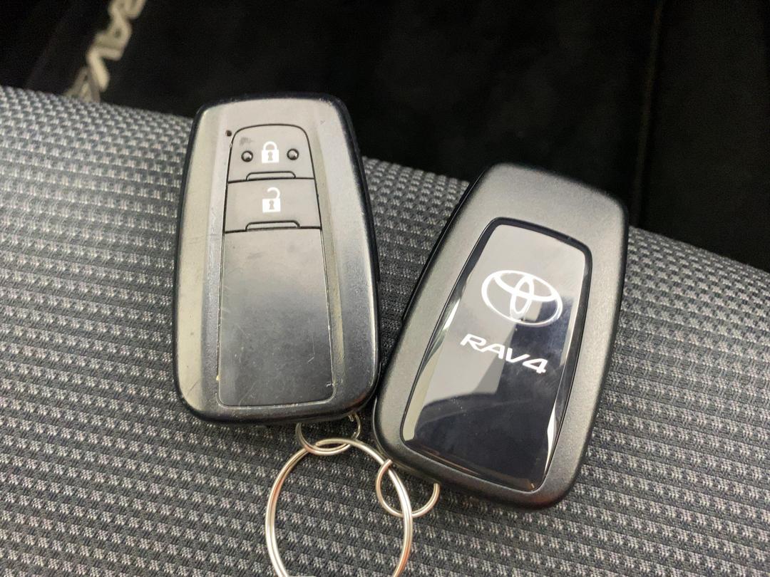 Photo '22' of Toyota Rav4