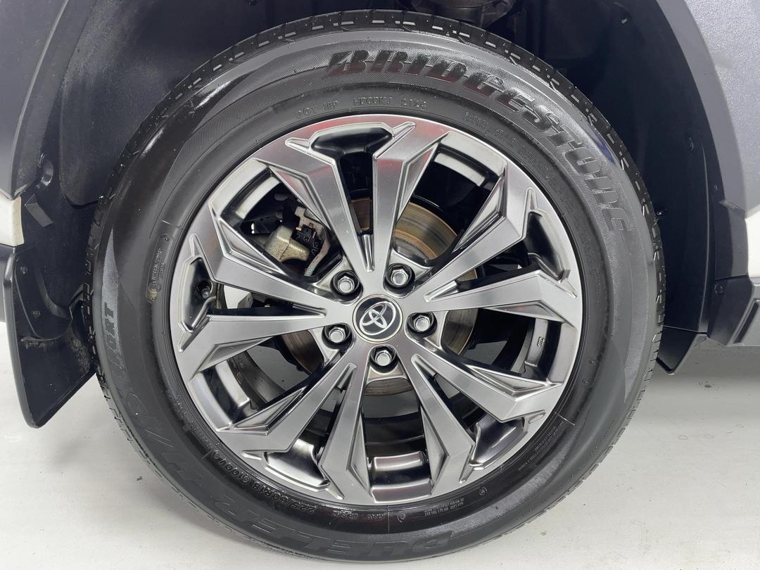 Photo '12' of Toyota Rav4