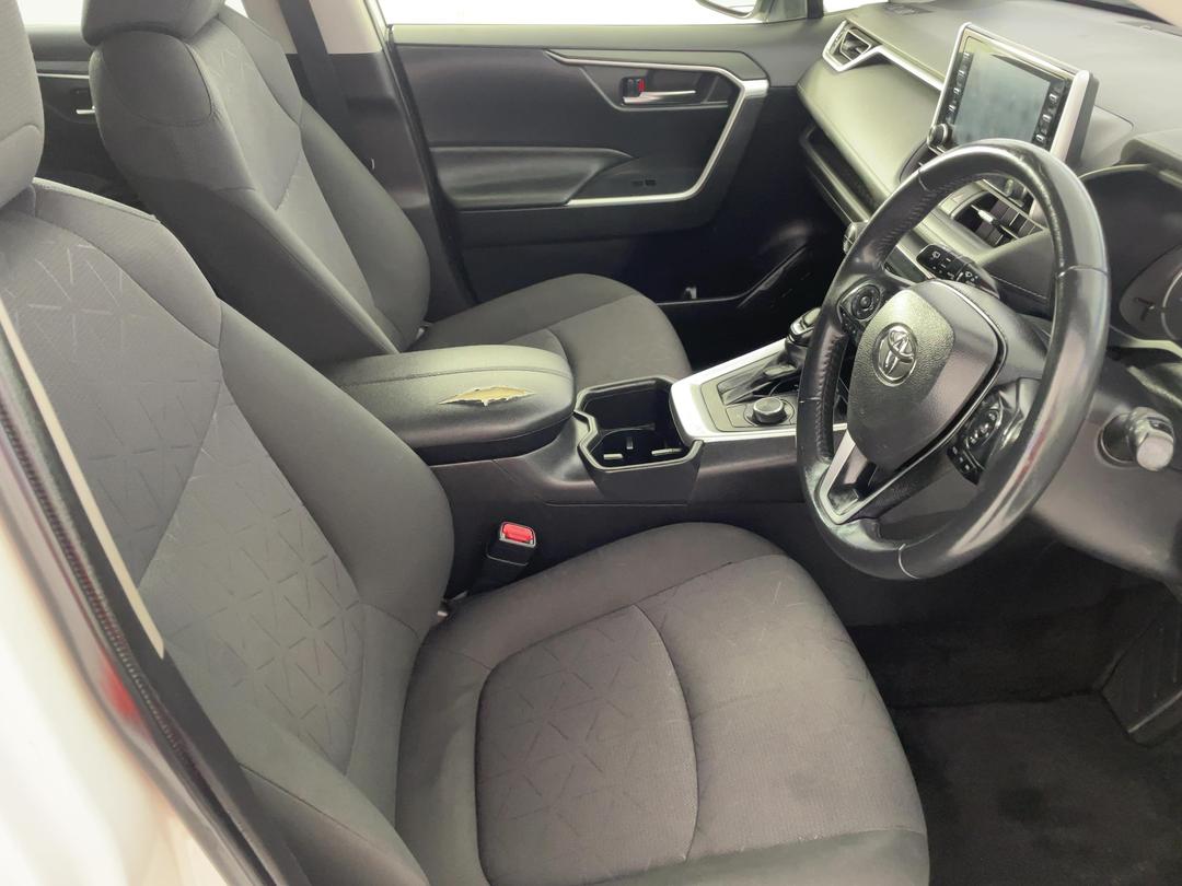Photo '16' of Toyota Rav4