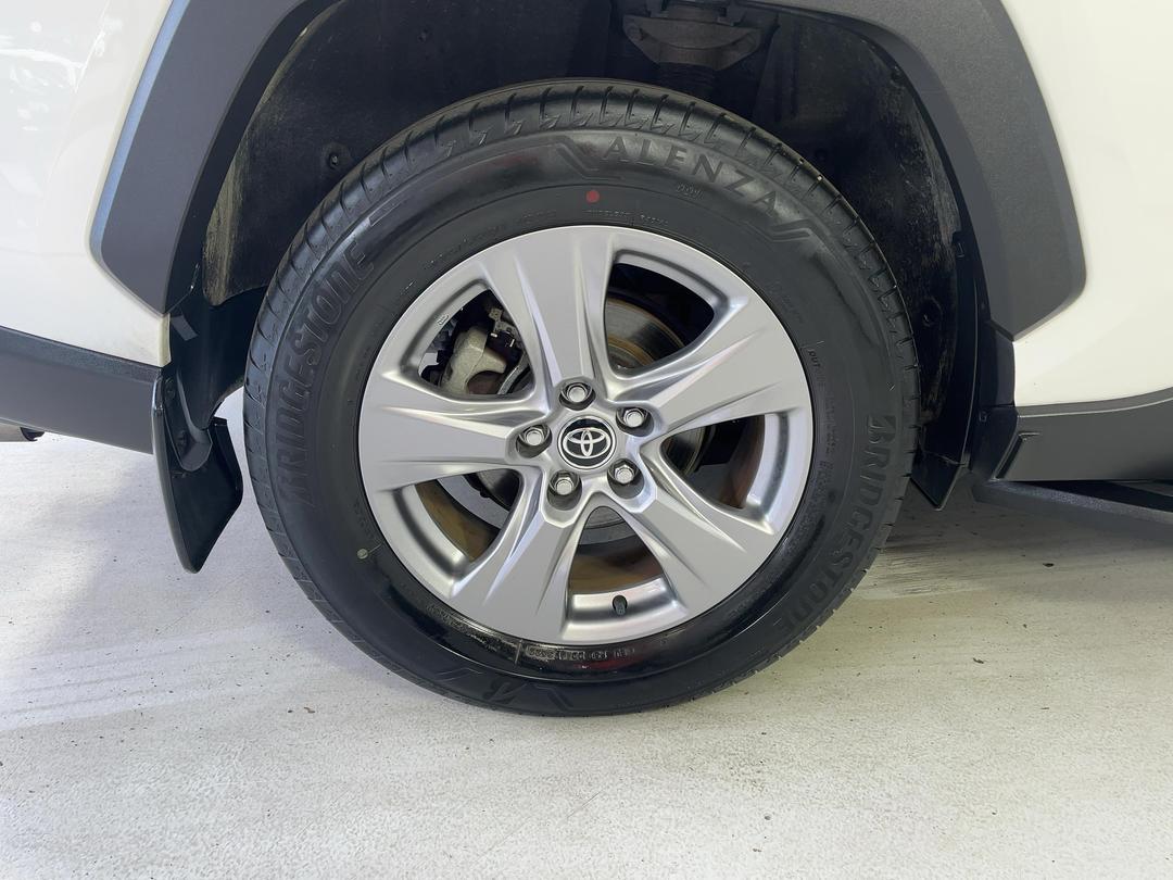 Photo '12' of Toyota Rav4