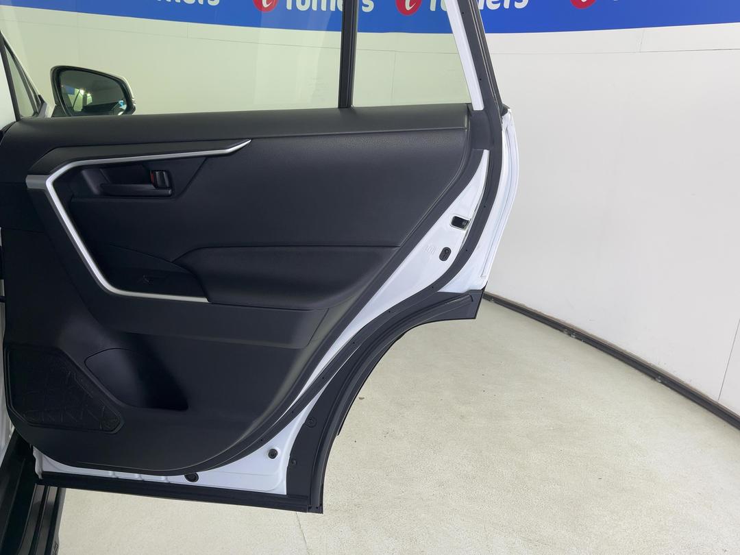 Photo '19' of Toyota Rav4