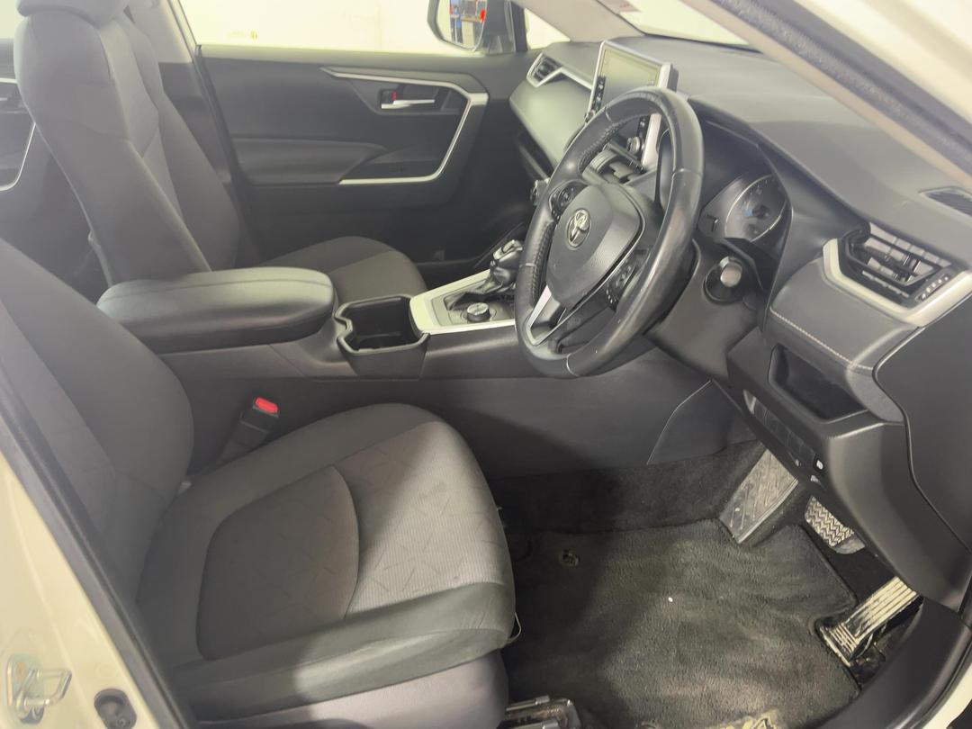 Photo '16' of Toyota Rav4