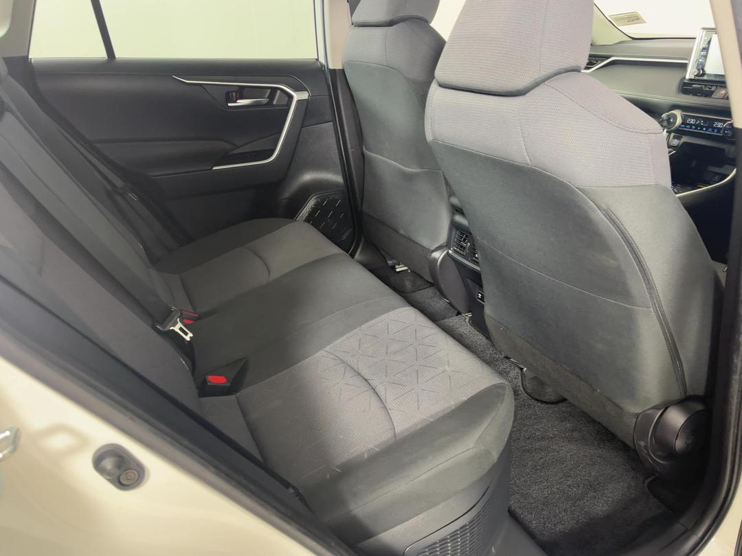 Photo '20' of Toyota Rav4