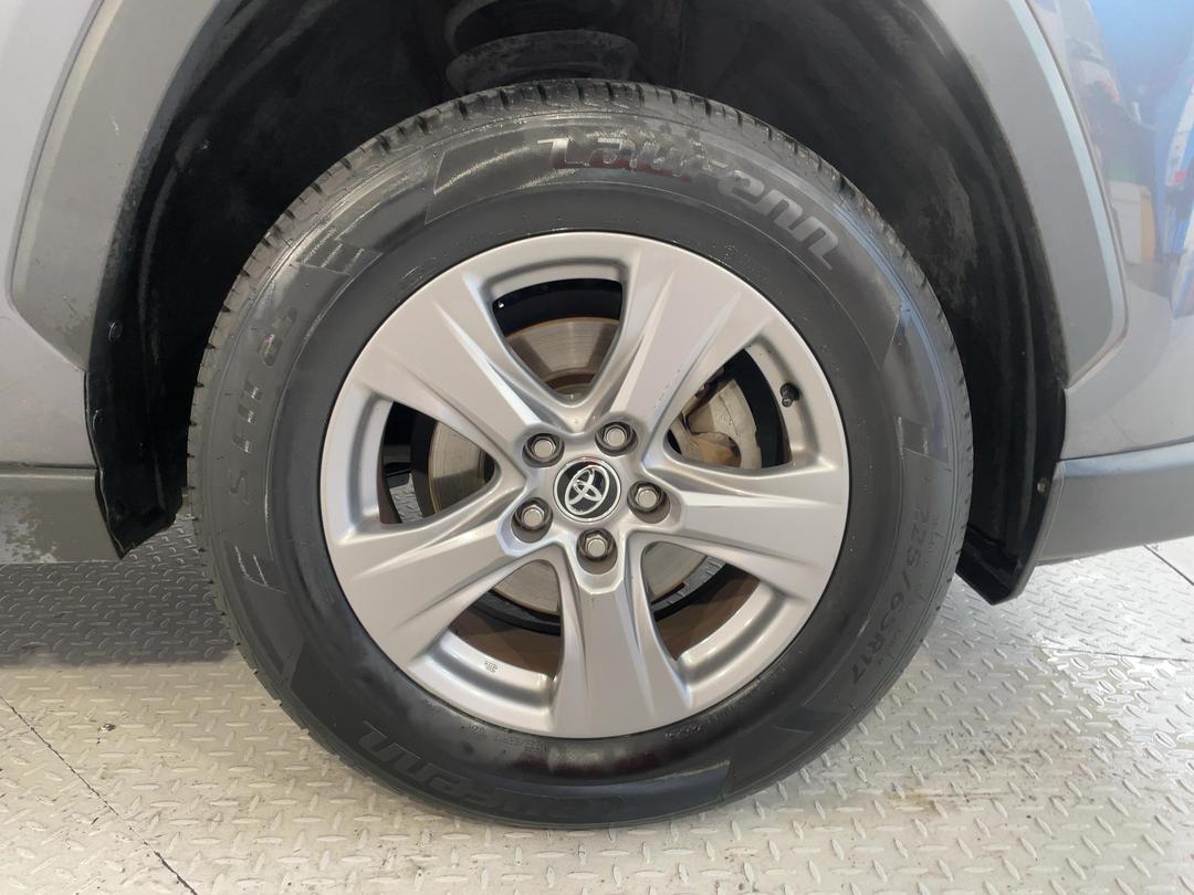 Photo '9' of Toyota Rav4