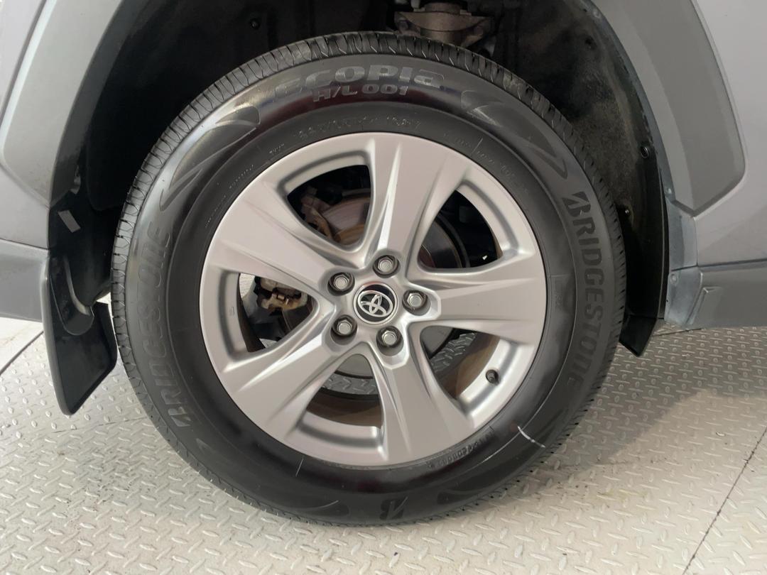 Photo '12' of Toyota Rav4