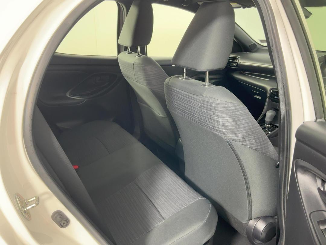 Photo '20' of Toyota Yaris