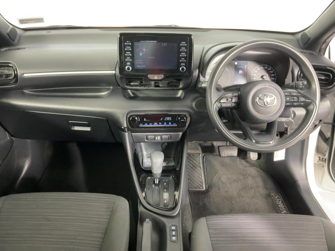 Photo '17' of Toyota Yaris