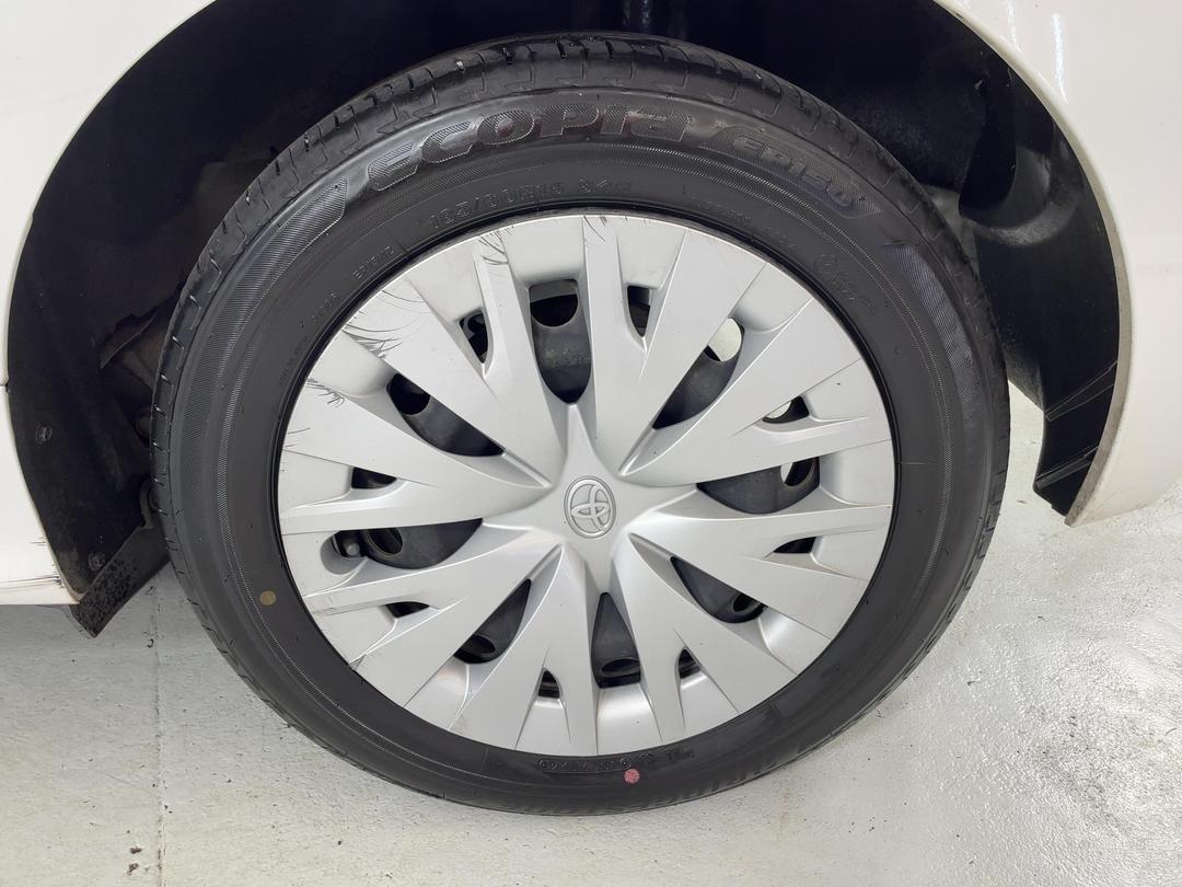 Photo '11' of Toyota Yaris