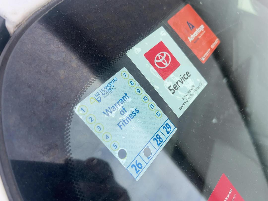 Photo '10' of Toyota Yaris GX