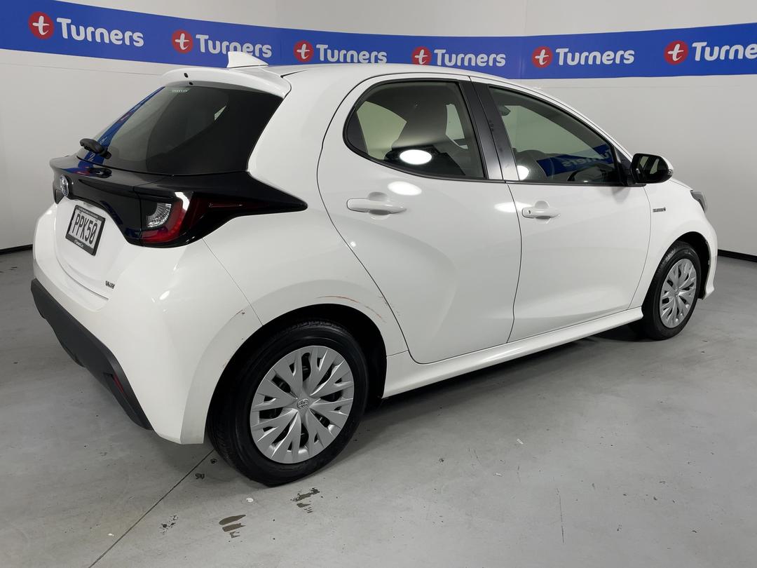Photo '7' of Toyota Yaris