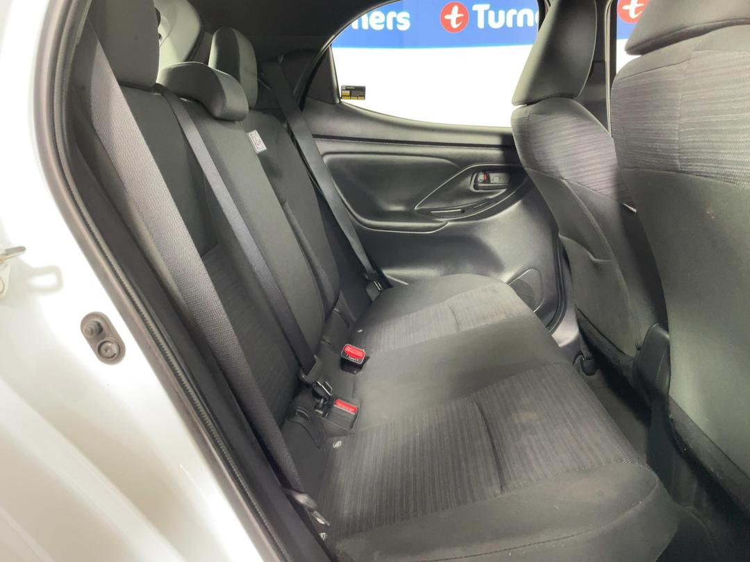 Photo '20' of Toyota Yaris