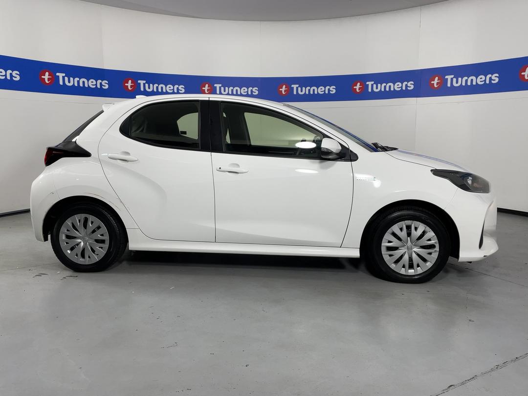 Photo '23' of Toyota Yaris