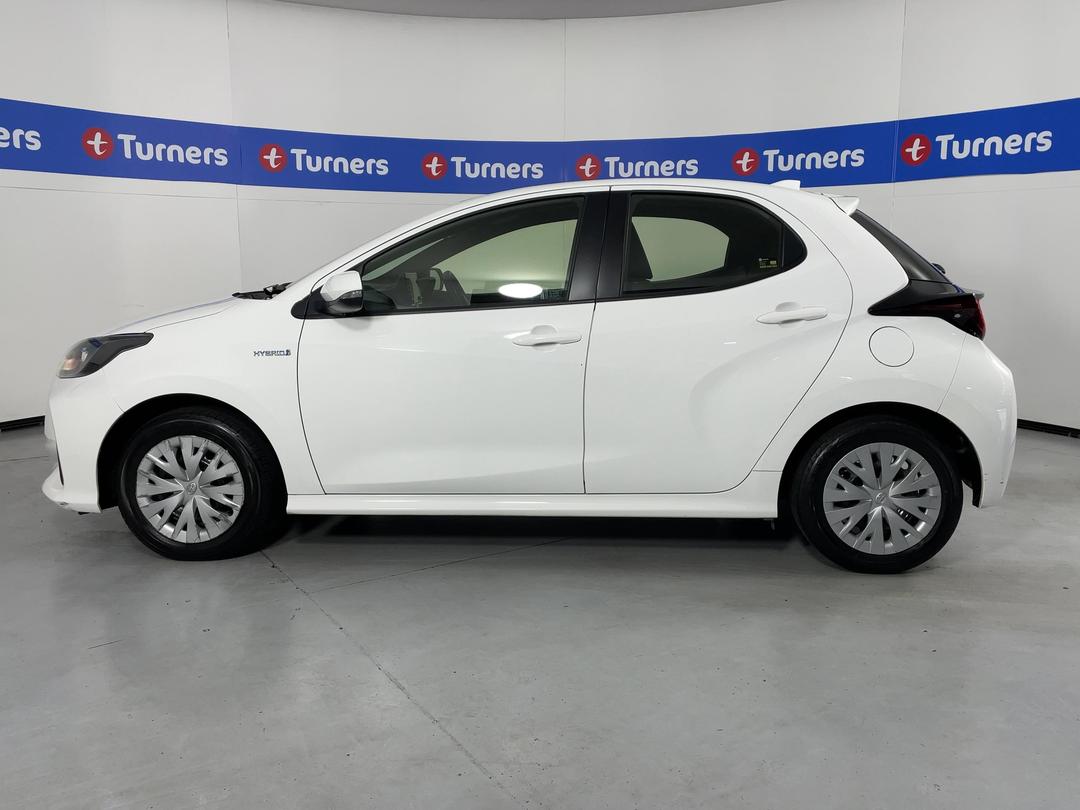 Photo '24' of Toyota Yaris