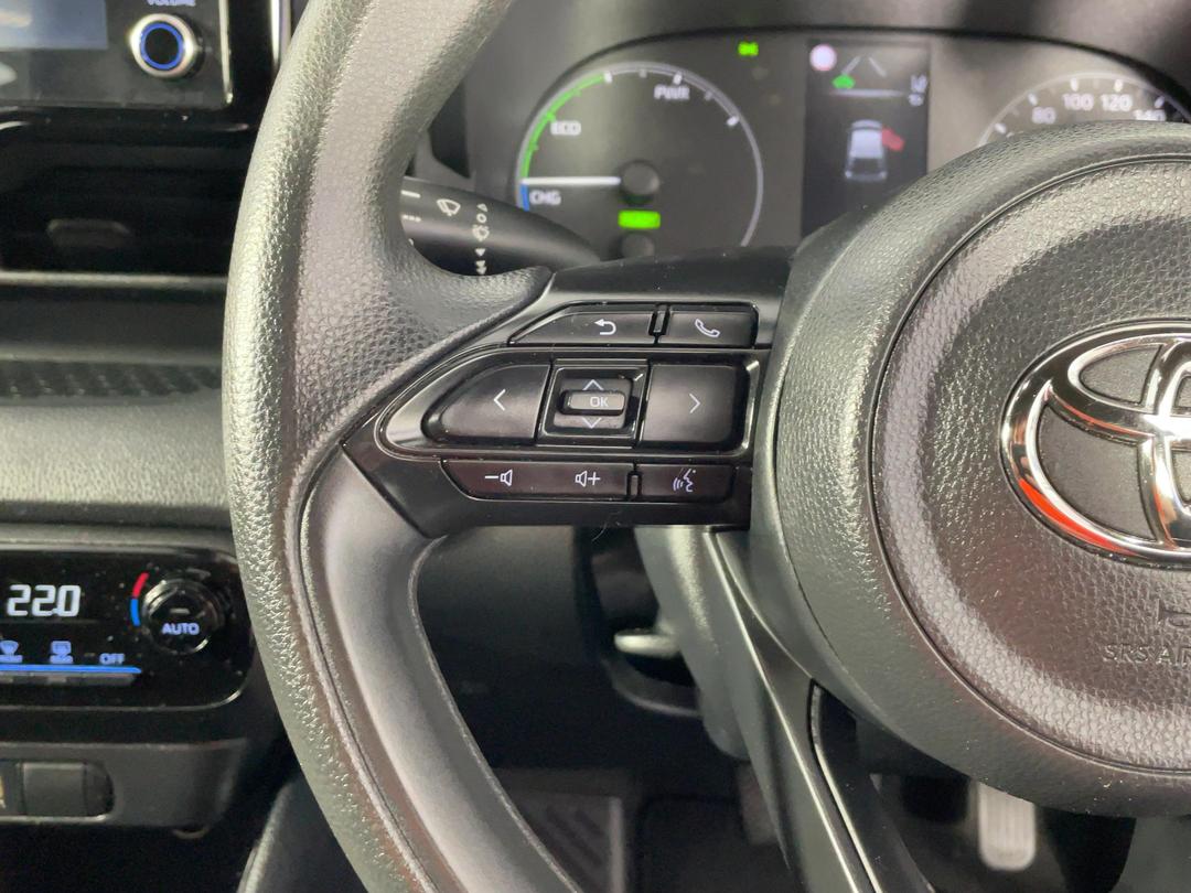Photo '27' of Toyota Yaris