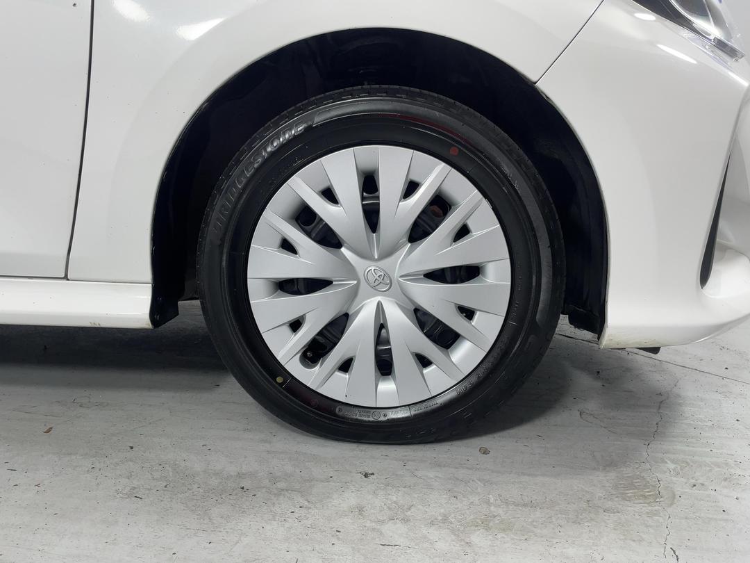 Photo '9' of Toyota Yaris
