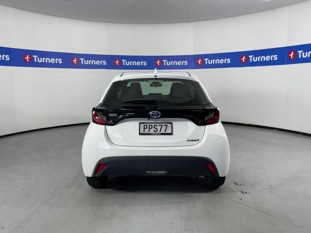 Photo '6' of Toyota Yaris