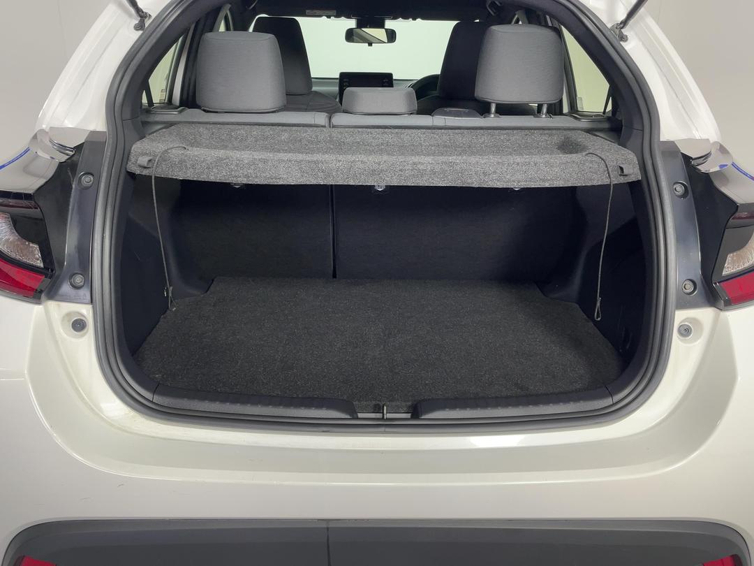 Photo '14' of Toyota Yaris