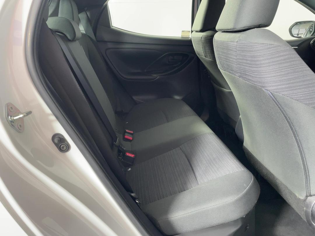 Photo '20' of Toyota Yaris