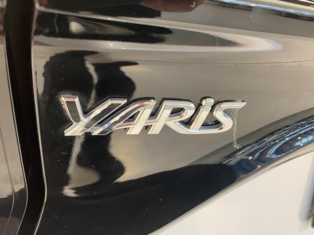 Photo '36' of Toyota Yaris