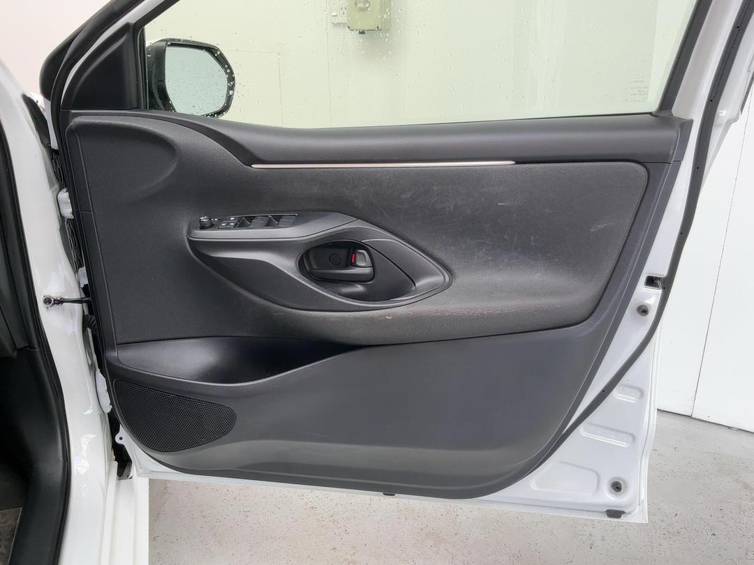 Photo '15' of Toyota Yaris