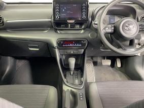 Photo '17' of Toyota Yaris