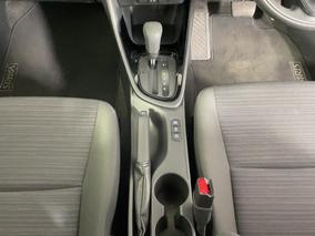 Photo '18' of Toyota Yaris