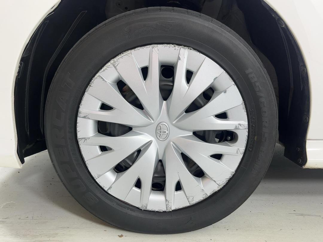 Photo '10' of Toyota Yaris