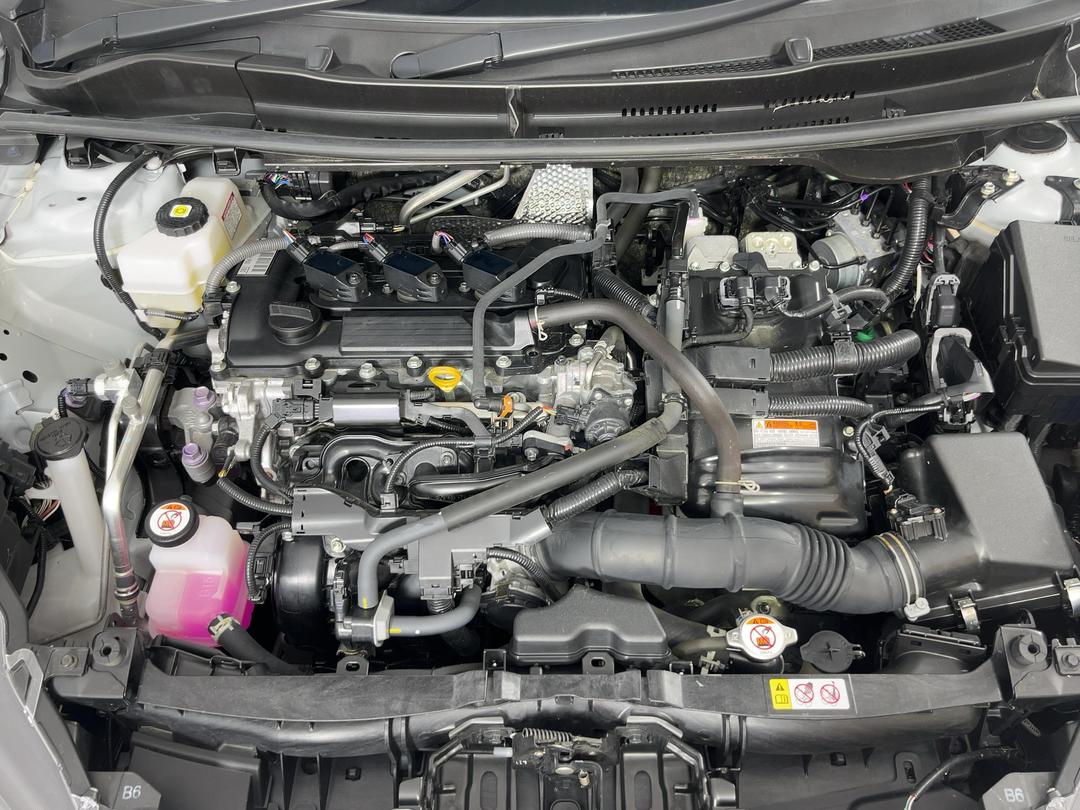 Photo '13' of Toyota Yaris