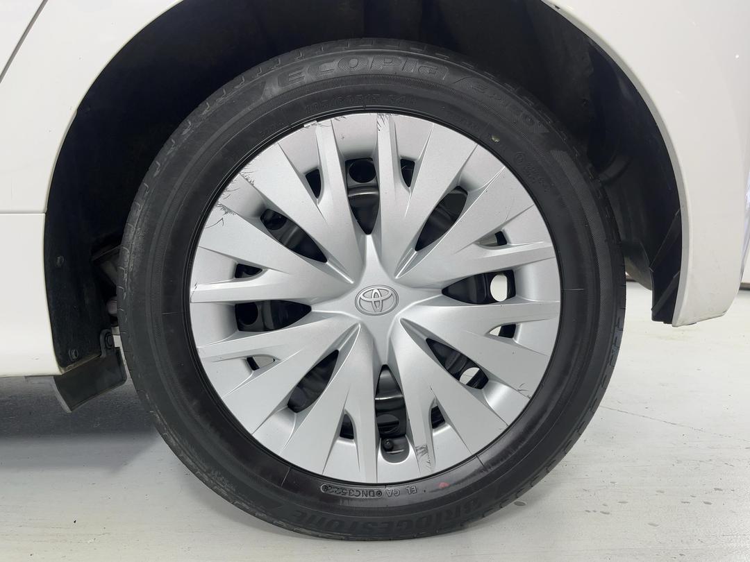 Photo '11' of Toyota Yaris