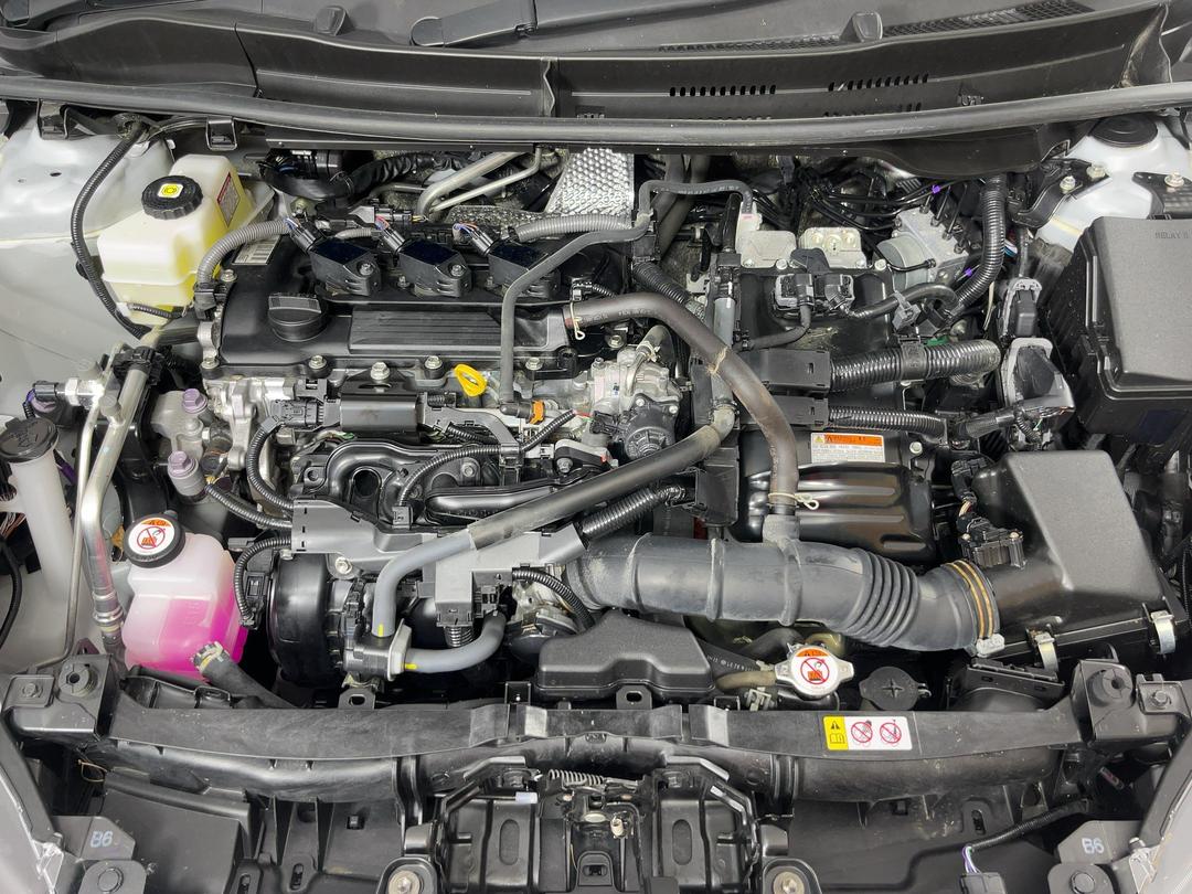 Photo '13' of Toyota Yaris