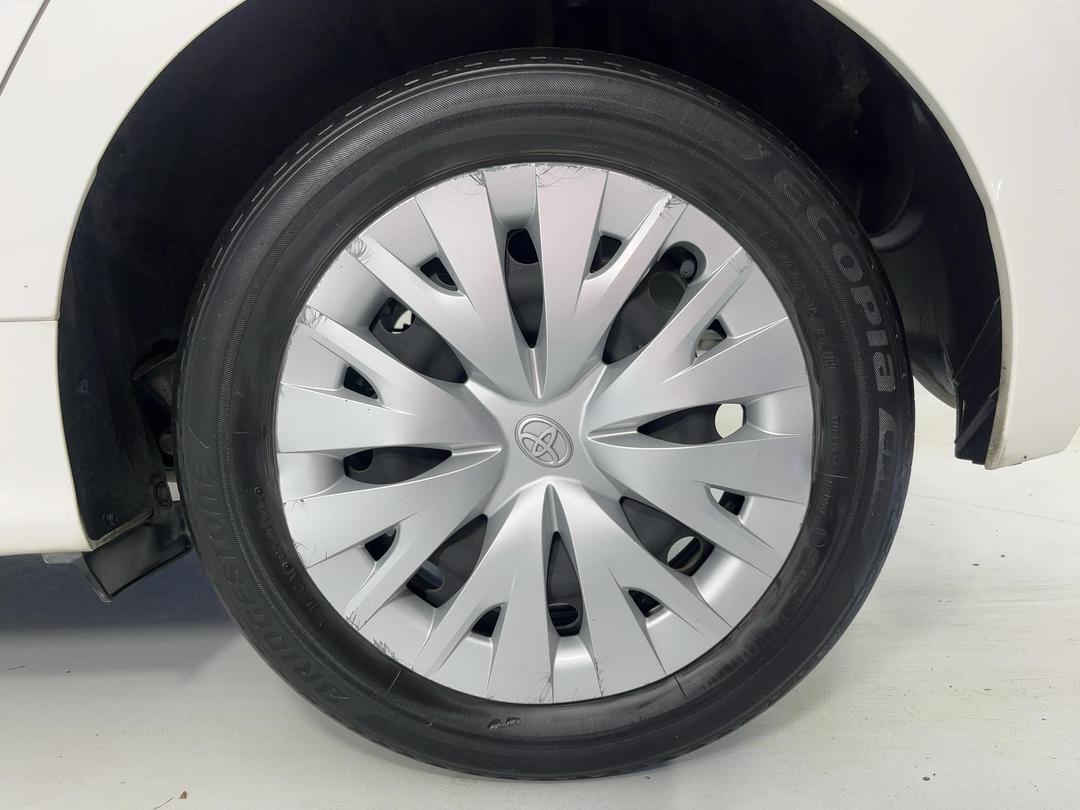 Photo '11' of Toyota Yaris