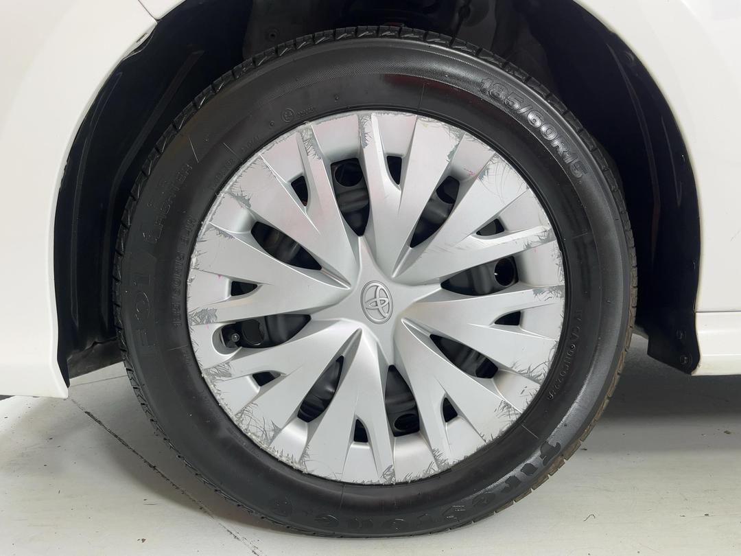Photo '10' of Toyota Yaris