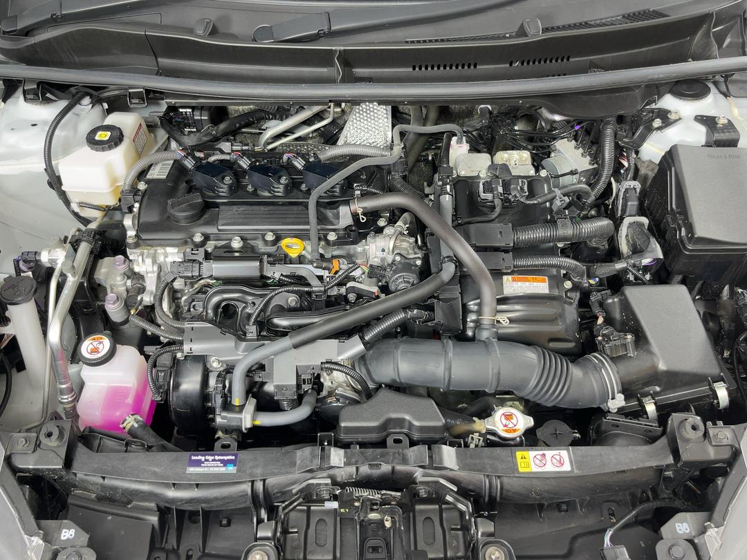 Photo '13' of Toyota Yaris
