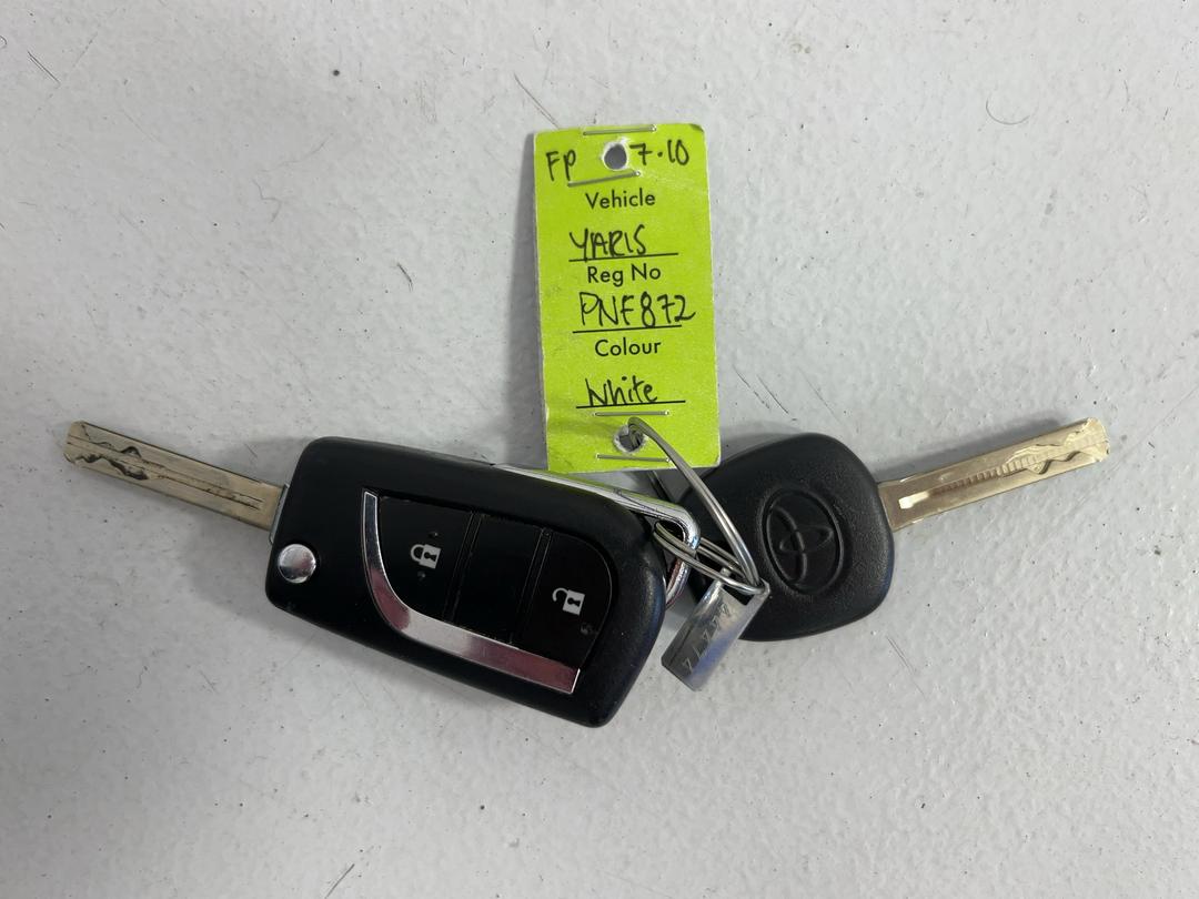 Photo '22' of Toyota Yaris