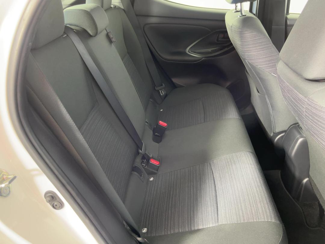Photo '20' of Toyota Yaris