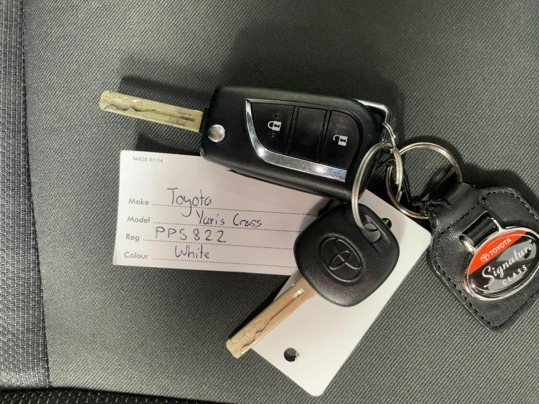 Photo '22' of Toyota Yaris Cross