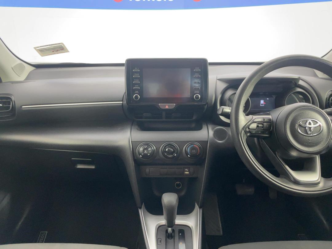 Photo '17' of Toyota Yaris Cross