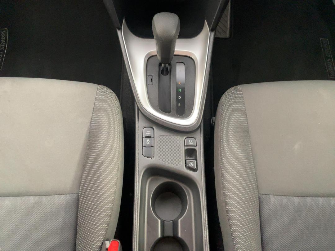 Photo '18' of Toyota Yaris Cross