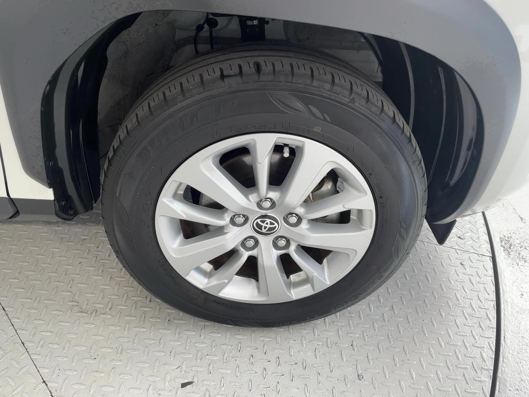 Photo '9' of Toyota Yaris Cross