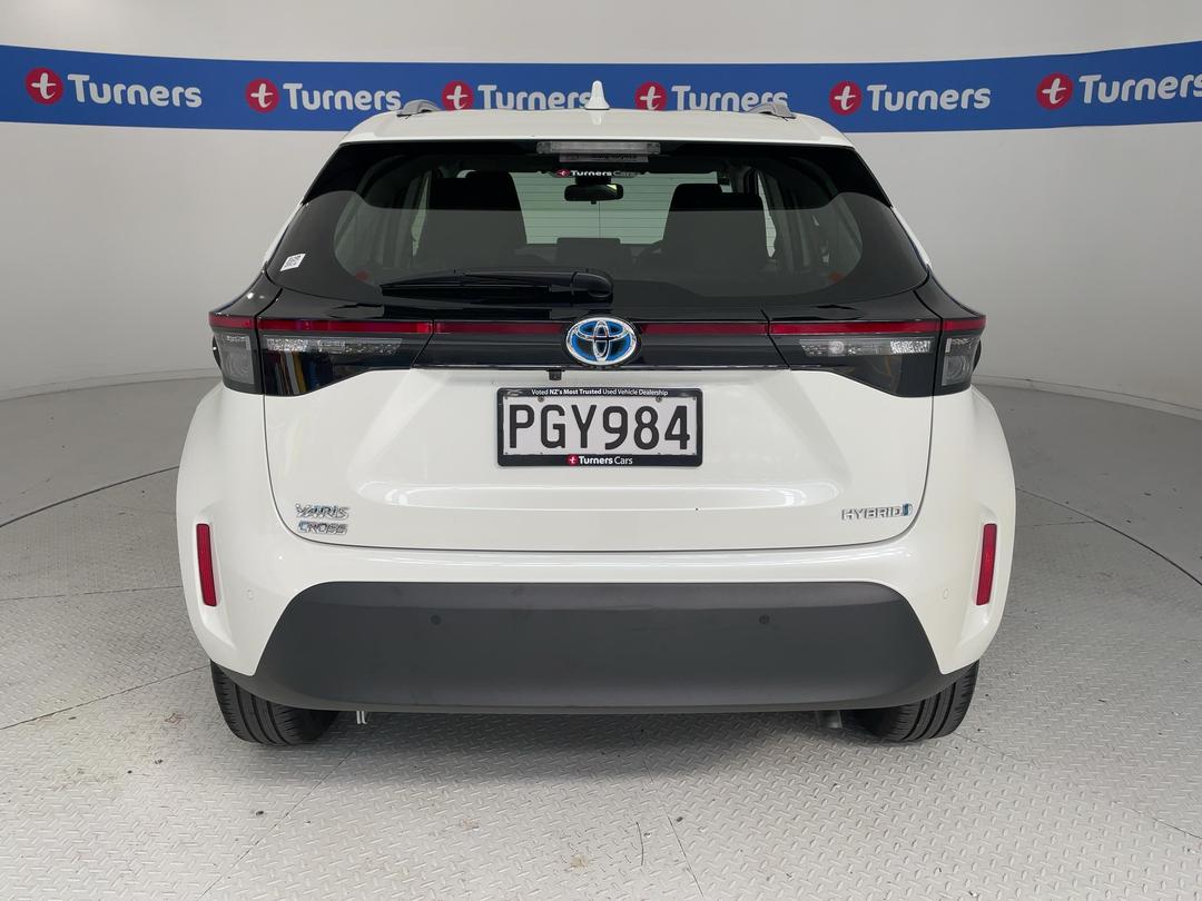 Photo '6' of Toyota Yaris Cross