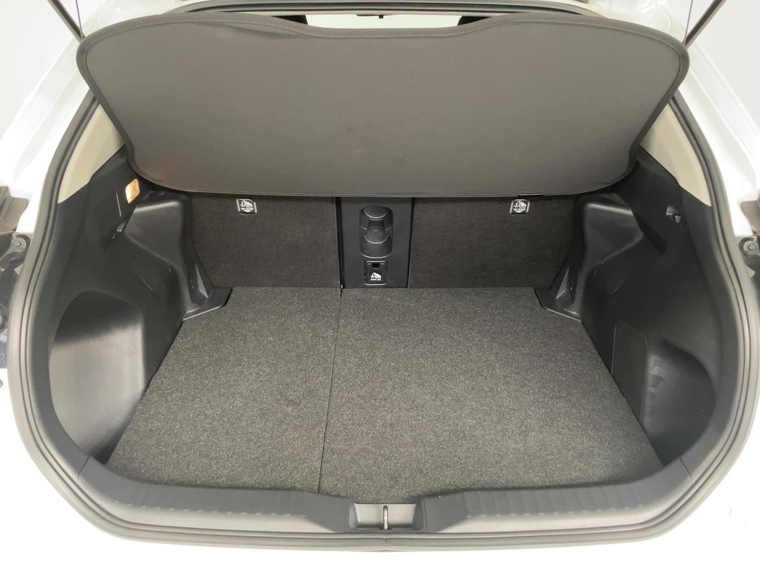 Photo '14' of Toyota Yaris Cross