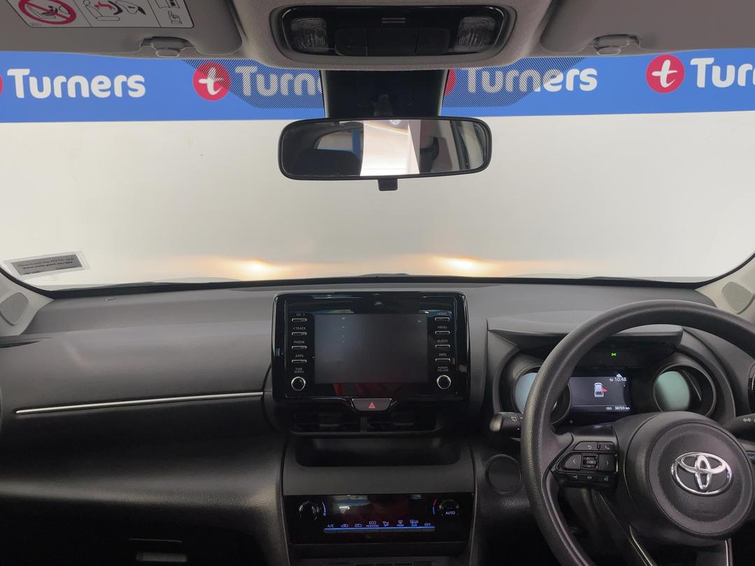 Photo '17' of Toyota Yaris Cross