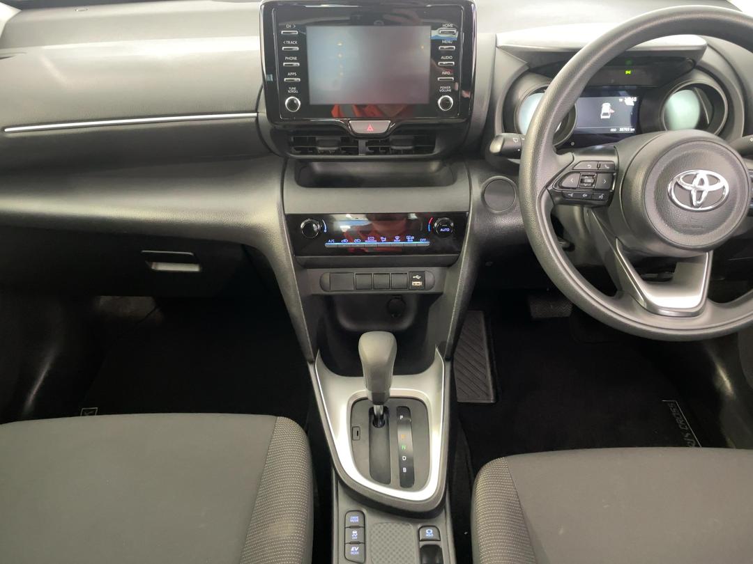 Photo '18' of Toyota Yaris Cross
