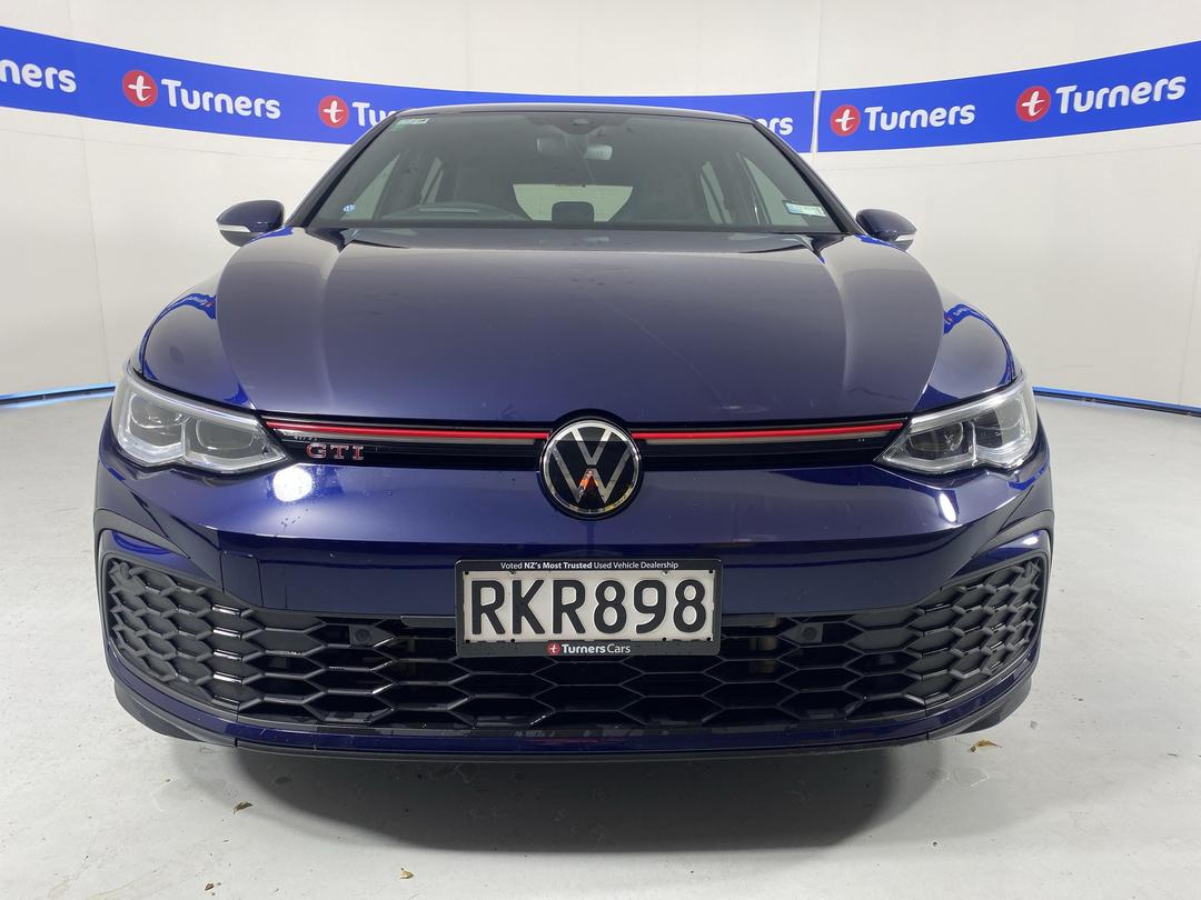 Photo '2' of Volkswagen Golf